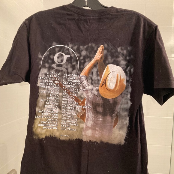Garth Brooks 2014-2016 World Tour Concert Tee - Picture 5 of 7